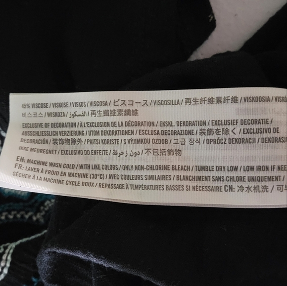 Holister black blouse with blue embroidery and rhinestones size s - Picture 11 of 14